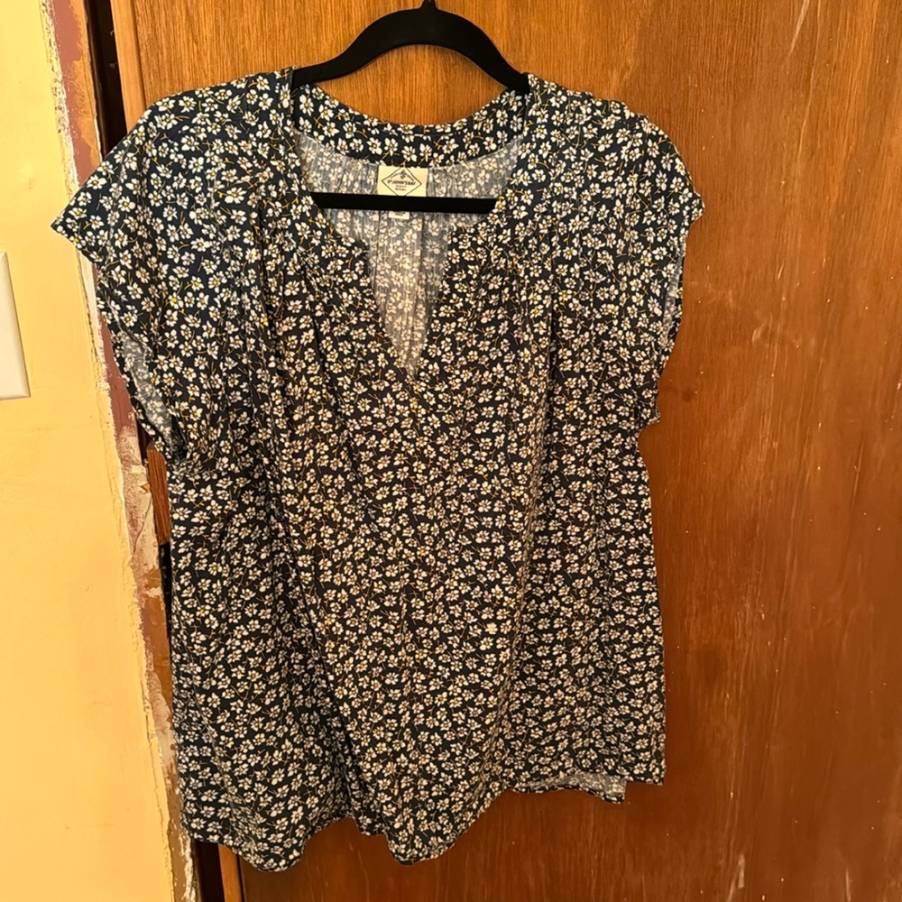 Floral top